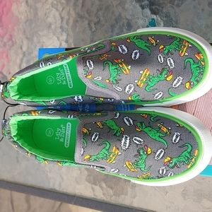 NWT Boys Dinosaur Theme Shoes 13/1